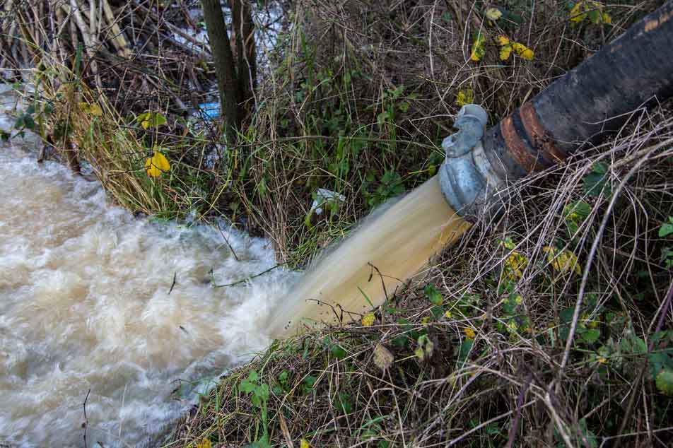 services d'inondation à Huy